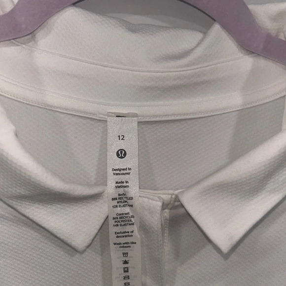 NWT Lululemon Quick Drying Short Sleeve Polo with Atlanta Hawks Logo on Sleeve - Picture 3 of 6